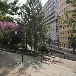 Pool Metro Garage ליסבון