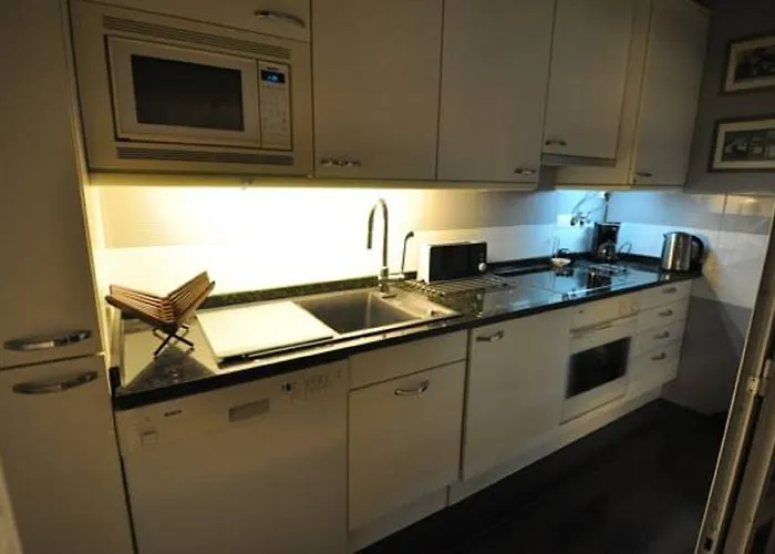 Apart Lisbon Pool Metro Garage Apartment Lissabon