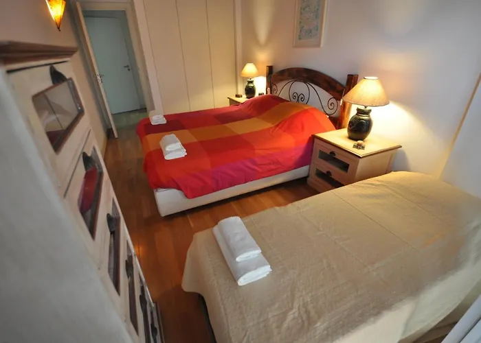 Apart Lisbon Pool Metro Garage Apartment