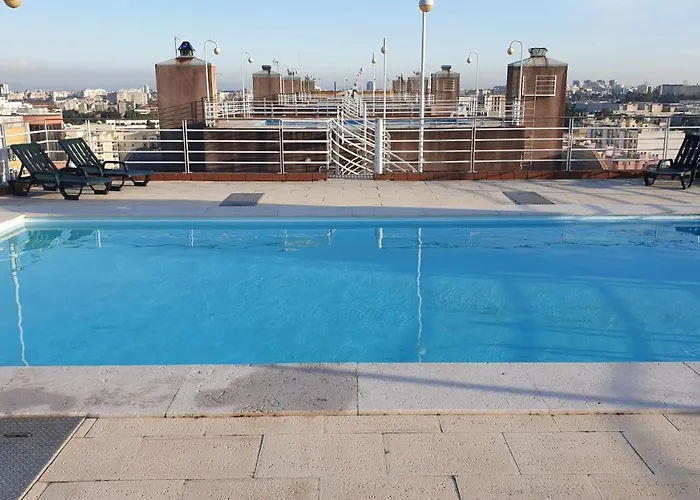 Apart Lisbon Pool Metro Garage *