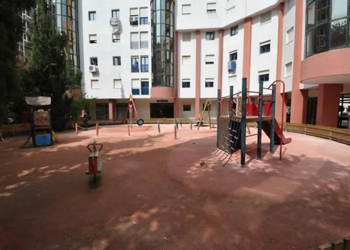 Apartment Apart Lisbon Pool Metro Garage *