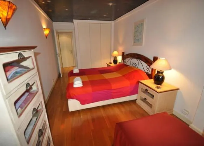 Apartment Apart Lisbon Pool Metro Garage *