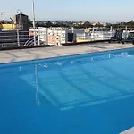 Pool Metro Garage Apartman *