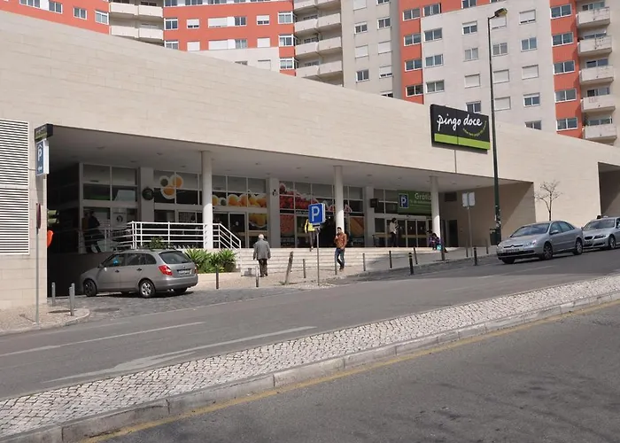 Apart Lisbon Pool Metro Garage * Lisboa